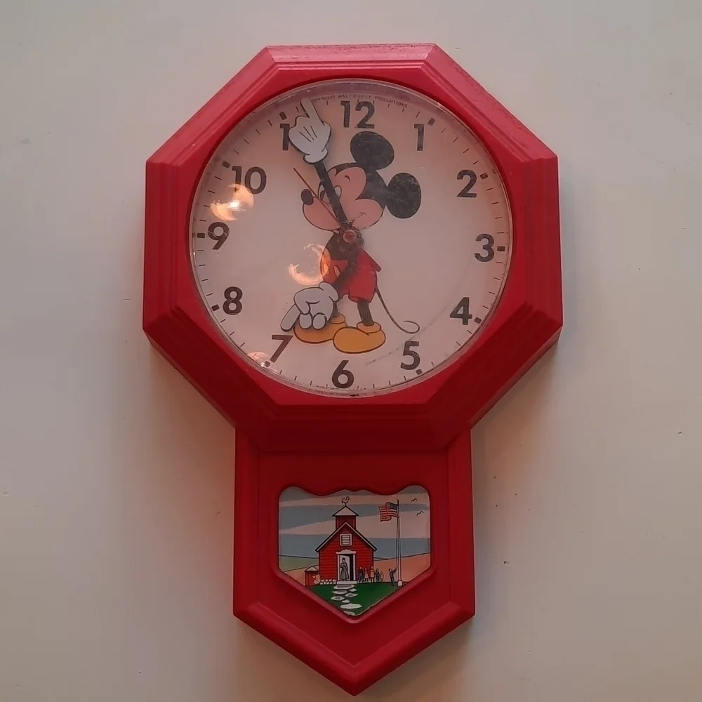 Disney Welby Mickey Mouse school wall clock
